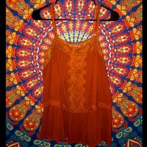 Burnt orange American Eagle tank top lace